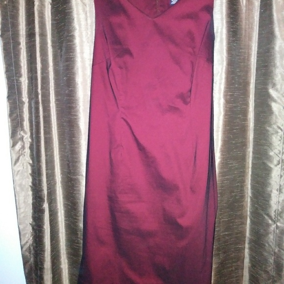 Dress - Picture 2 of 2